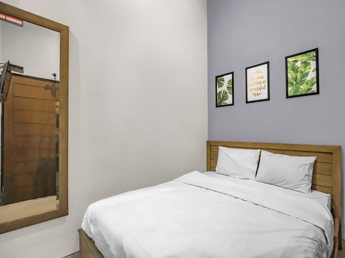 Casa Ts 16 Hotel Malang Exterior photo
