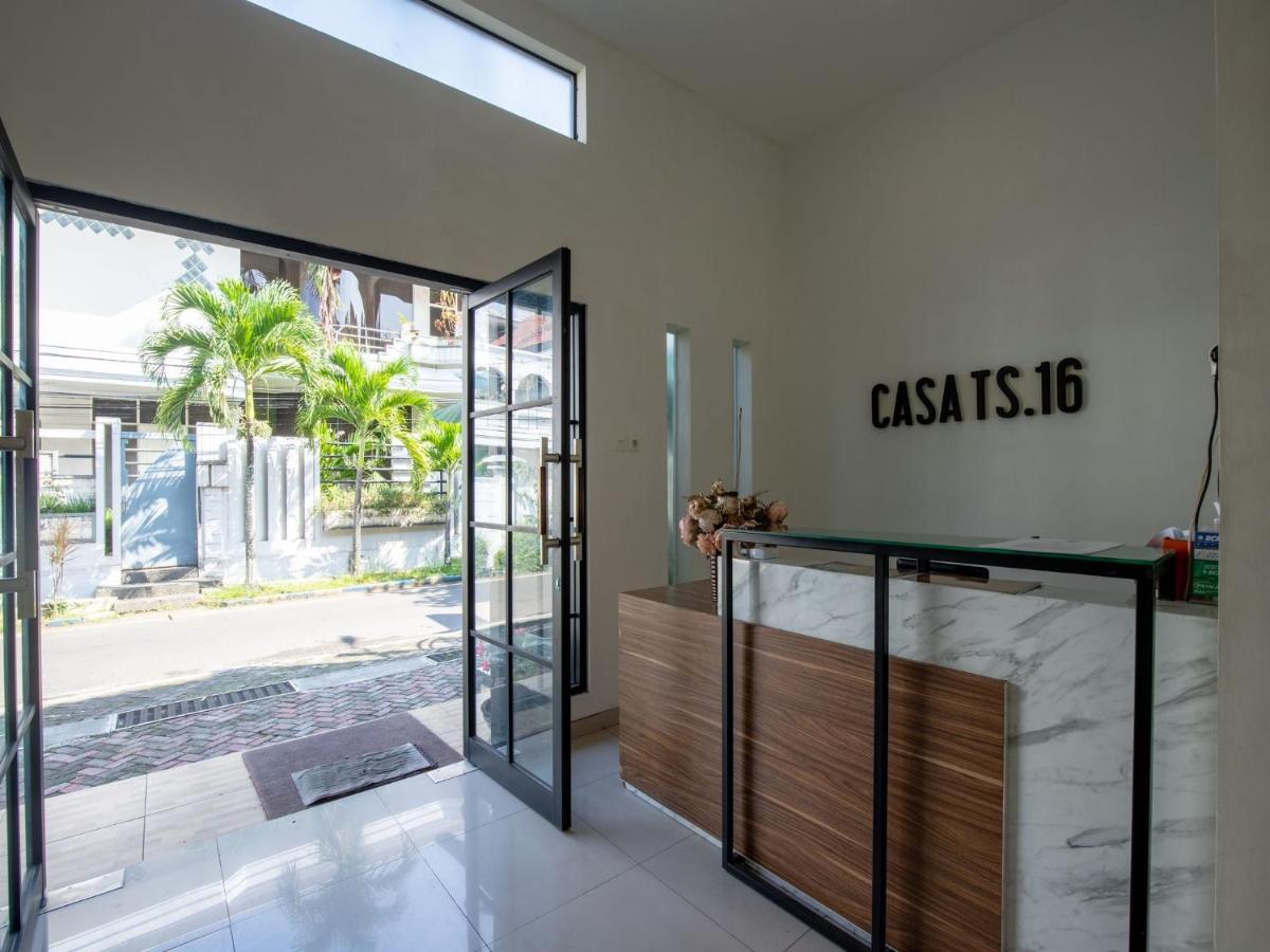 Casa Ts 16 Hotel Malang Exterior photo