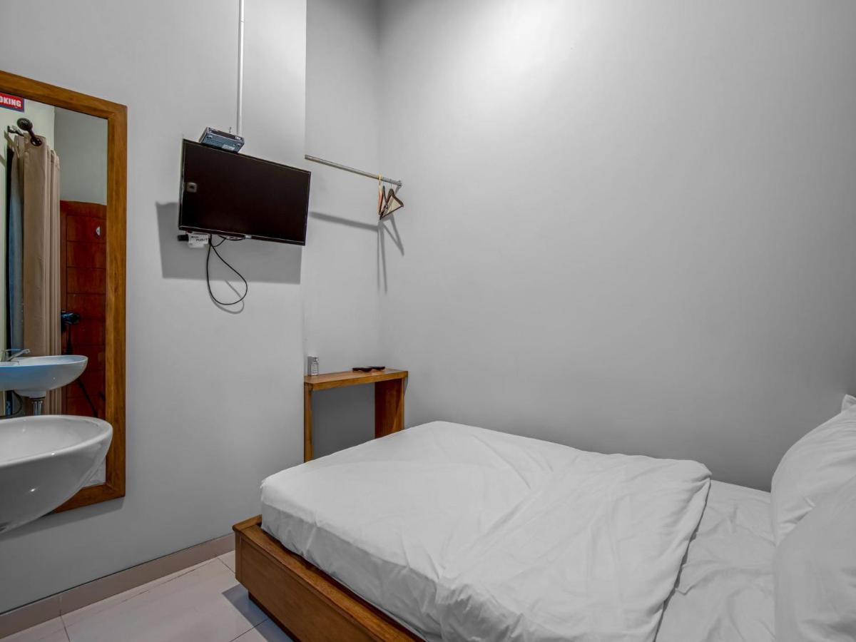 Casa Ts 16 Hotel Malang Exterior photo