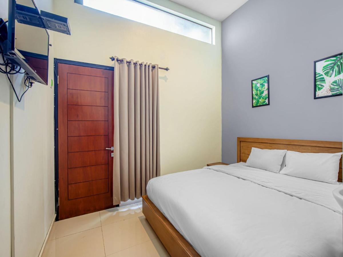 Casa Ts 16 Hotel Malang Exterior photo